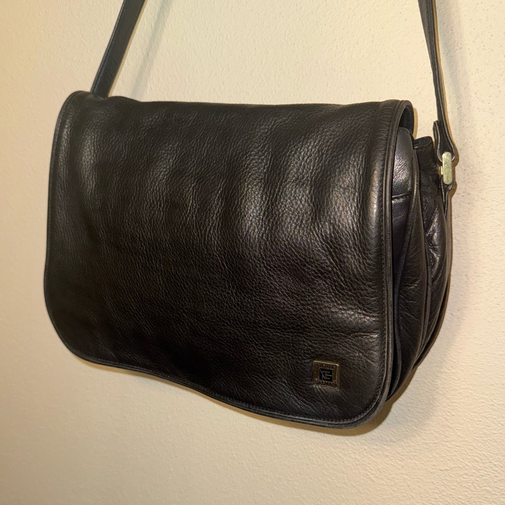Pierre Balmain Black Leather Shoulder Crossbody Messenger Bag - Picture 2 of 16